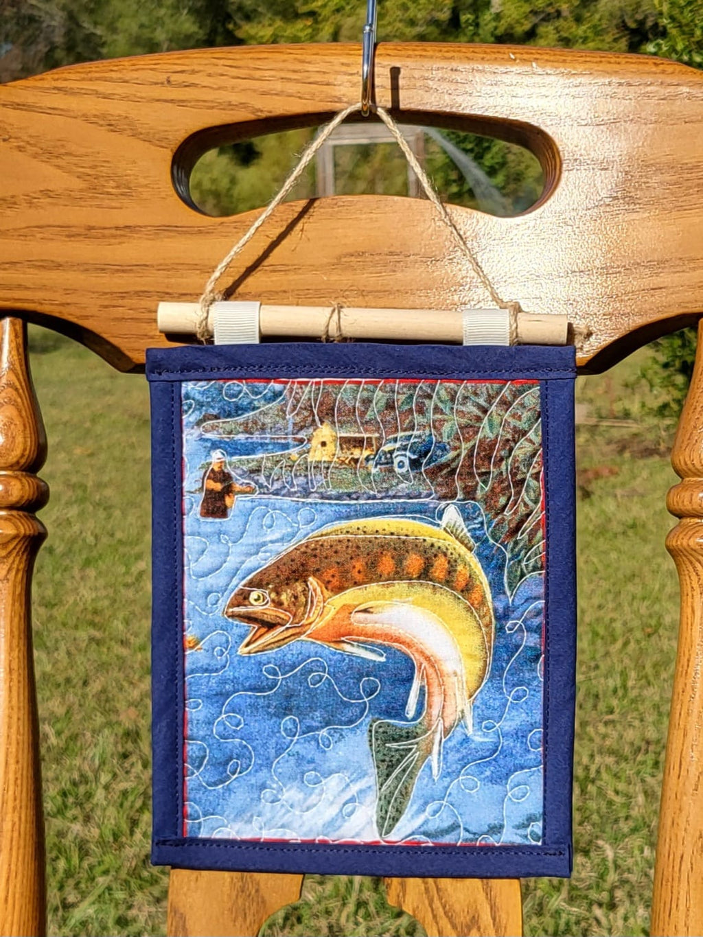 Angler Quilted Wall Hanging – Hand-Guided Longarm Fiber Art (6″ × 8″)