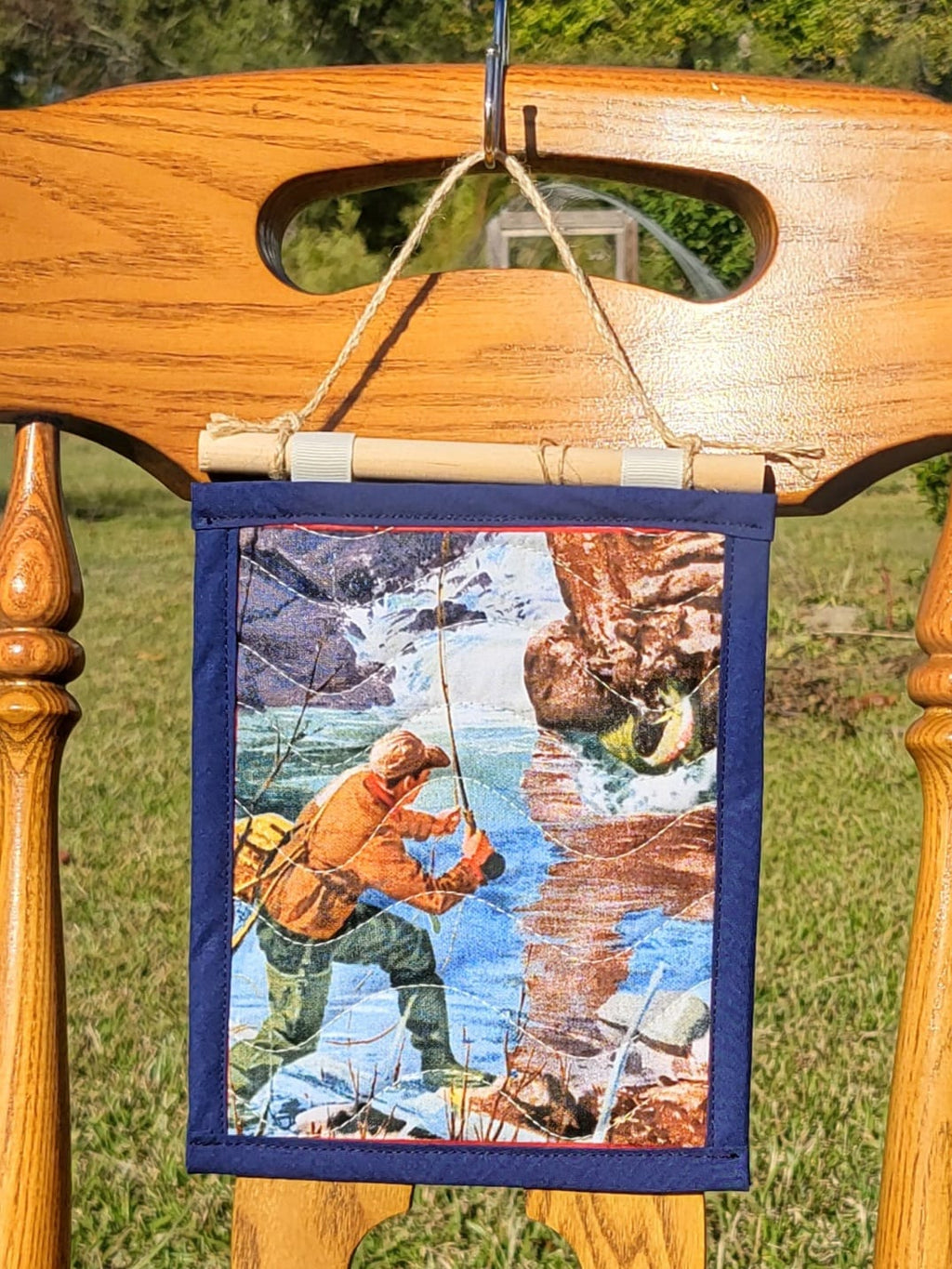 Angler Quilted Wall Hanging – Hand-Guided Longarm Fiber Art (6″ × 8″)