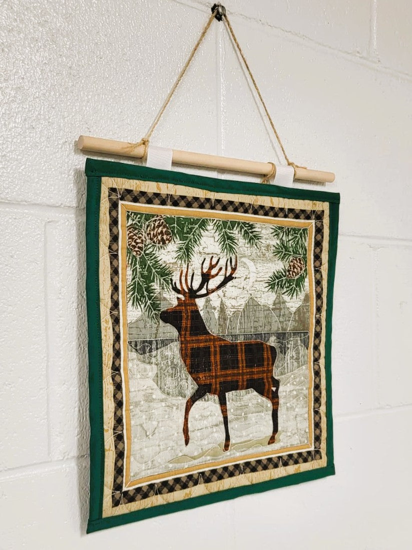 Cabin Deer Quilted Wall Hanging – Hand-Guided Longarm Fiber Art (12″ × 12″)