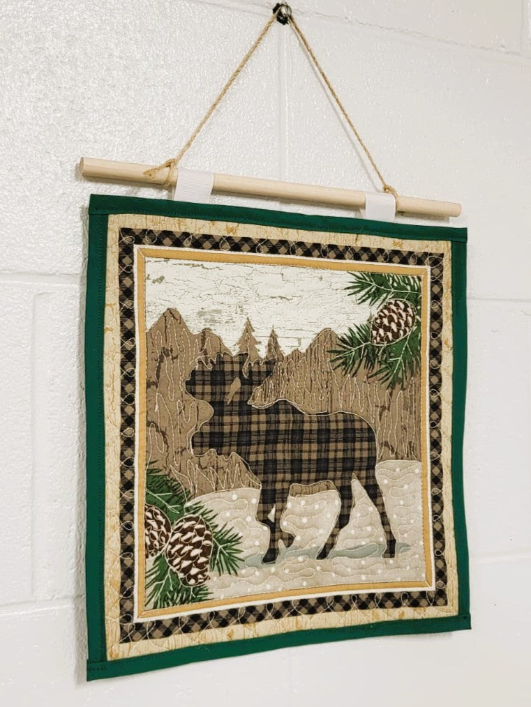 Cabin Moose Quilted Wall Hanging – Hand-Guided Longarm Fiber Art (12″ × 12″)