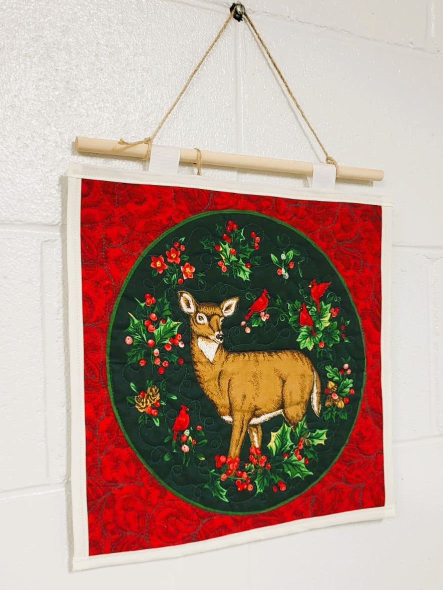Holly Deer Quilted Wall Hanging – Hand-Guided Longarm Fiber Art (12″ × 12″)