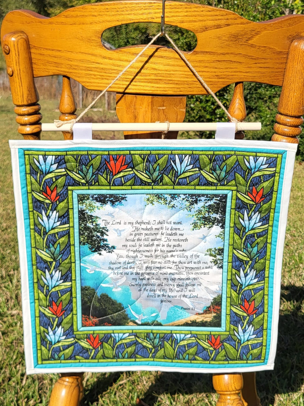 Psalm 23 Quilted Wall Hanging – Hand-Guided Longarm Fiber Art (16″ × 15″)