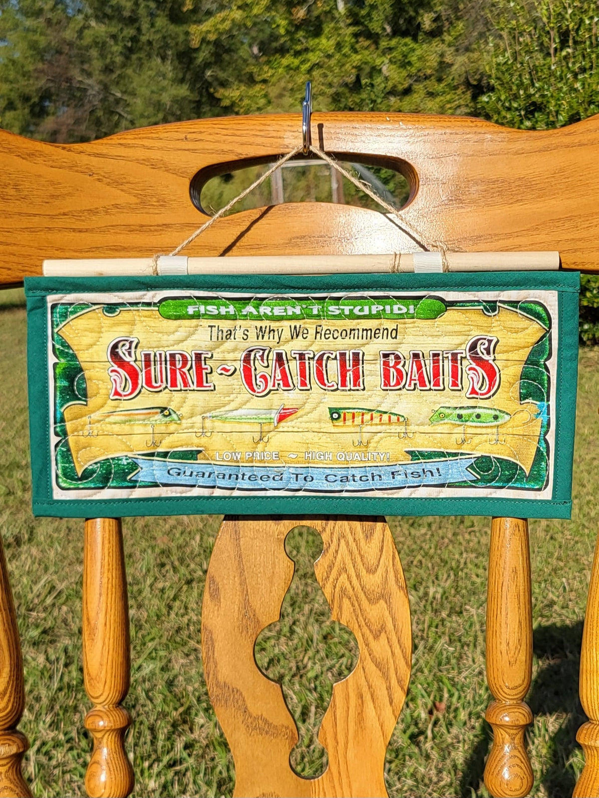 Sure-Catch Baits Quilted Wall Hanging – Hand-Guided Longarm Fiber Art (12″ × 6″)